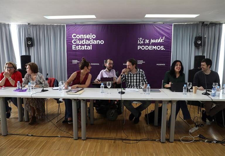 Los críticos no se conforman con Echenique: "No se cierran debates cortando cabezas"