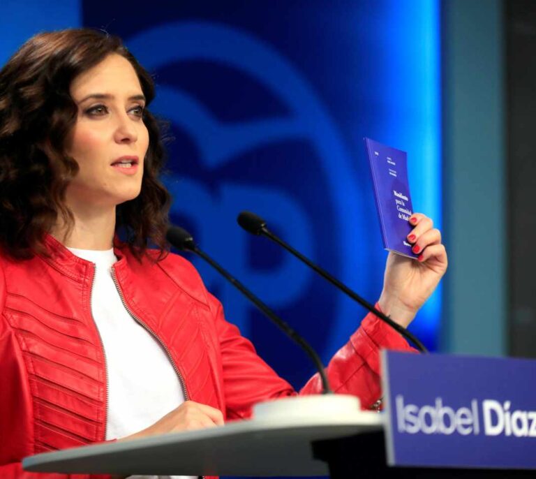 Podemos aprovecha la imputación de Aguirre y Cifuentes para cargar contra sus "pupilos" Ayuso y Almeida