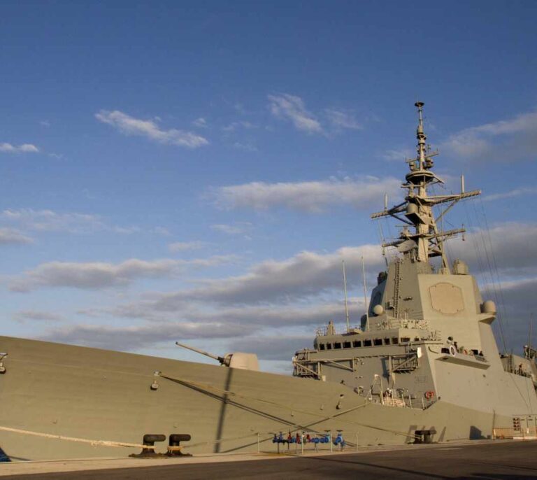 La Méndez Núñez, la fragata española que combate a la piratería