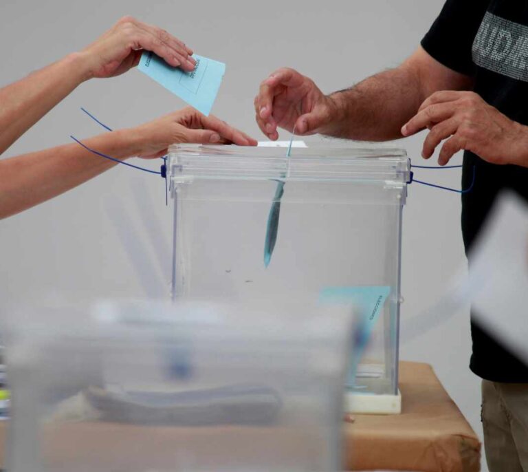 El TSJC mantiene las elecciones en Cataluña el 14F