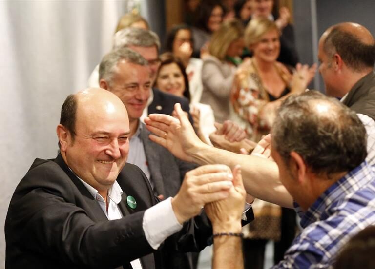 Ortuzar advierte a Sánchez: "No aceptaremos 'cláusulas anti PNV' de Ciudadanos"