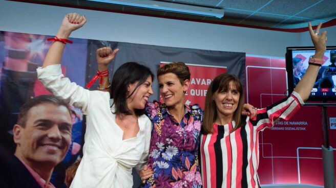 El PSOE cierra con PNV y Podemos un programa para gobernar Navarra a la espera de Bildu