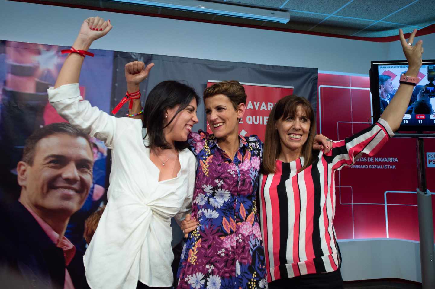 El PSOE cierra con PNV y Podemos un programa para gobernar Navarra a la espera de Bildu