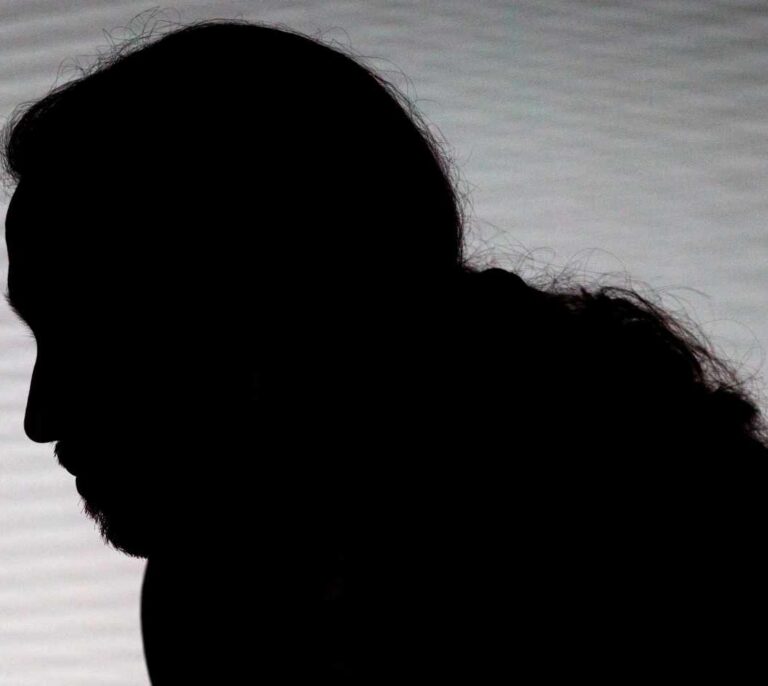 Una pareja incapaz de aprender de los hechos