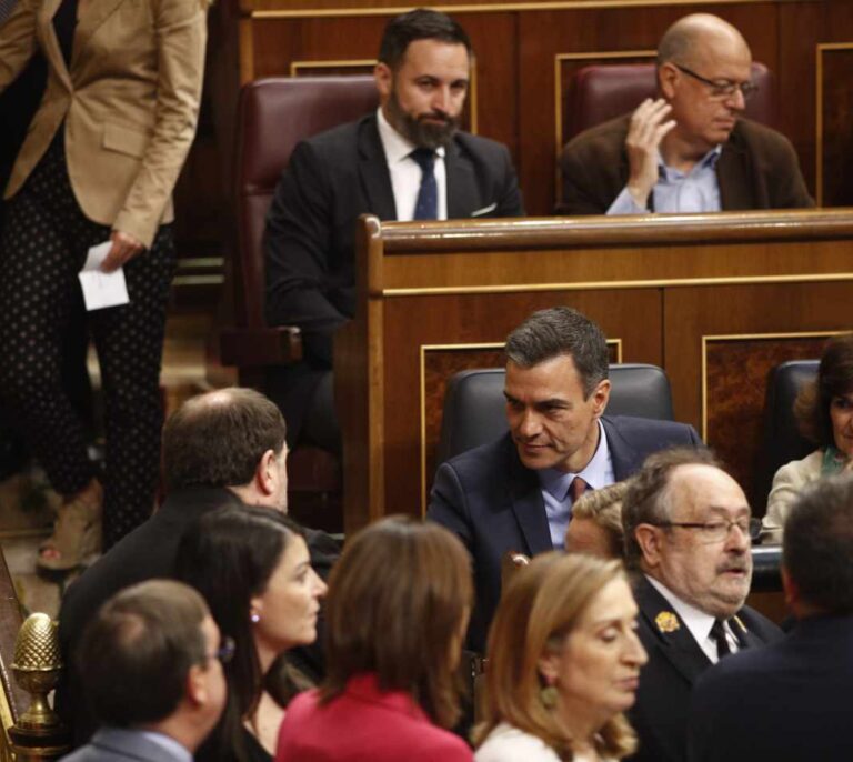 Los diputados reservan viajes para la investidura y crece el malestar en el Congreso