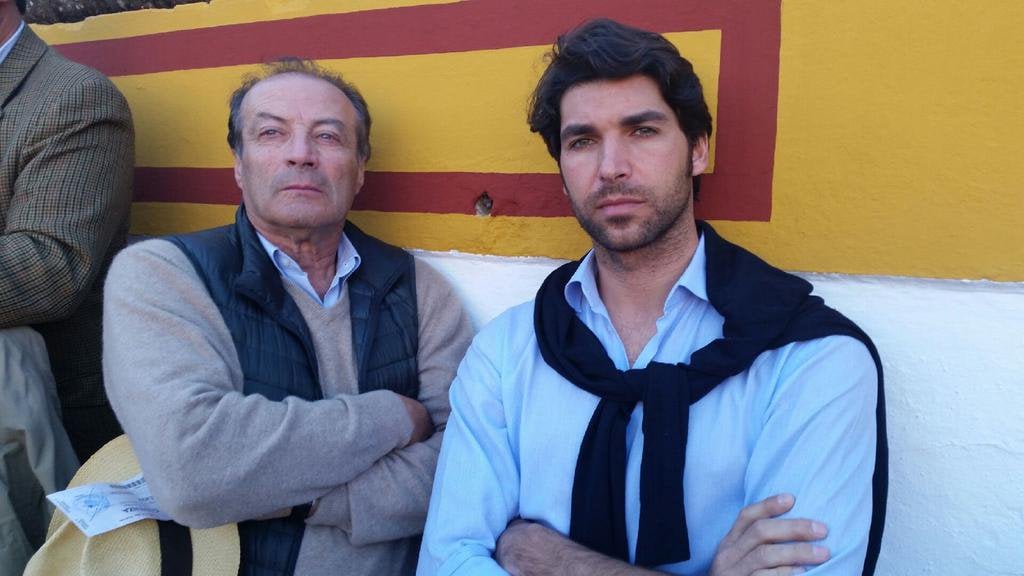 Fernando Domecg, junto a Cayetano Rivera en Olivenza. en