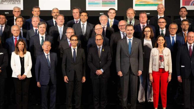 Felipe VI tiende puentes con la sociedad civil catalana en Barcelona tras evitar Girona en los premios de la FPdGi