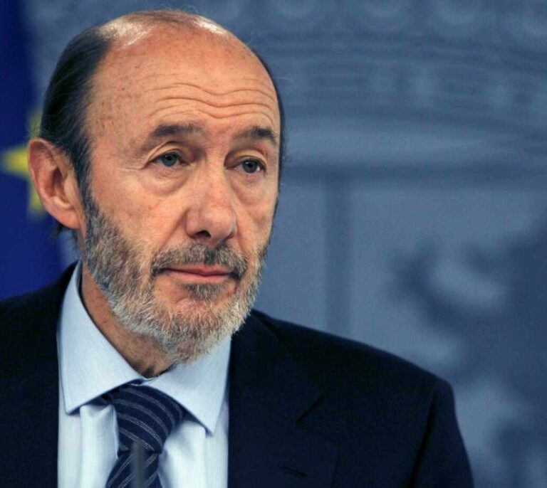 Las juventudes de la CUP tachan a Rubalcaba de "ministro de los GAL"