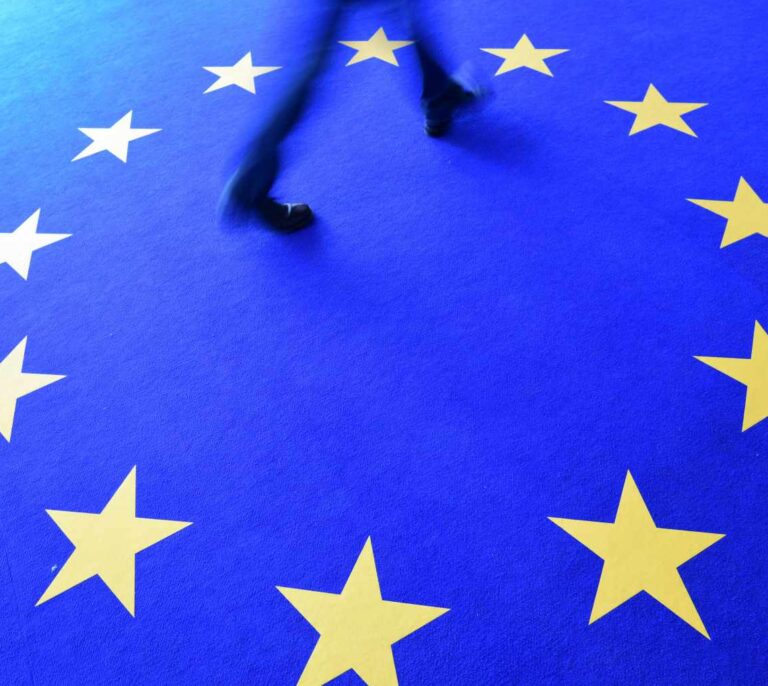 Populares y socialistas pierden la mayoría en el Parlamento Europeo y los populistas suben sin capacidad de bloqueo