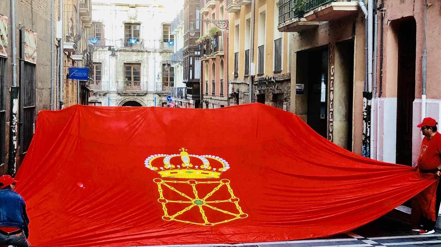 Manifestación en Pamplona en defensa de la bandera navarra,