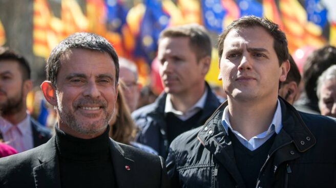 Manuel Valls con Albert Rivera en una manifestación en Barcelona