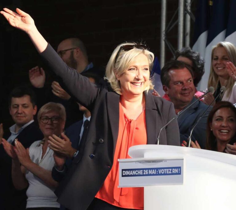 El partido de Le Pen aventaja al de Macron en las elecciones europeas en Francia
