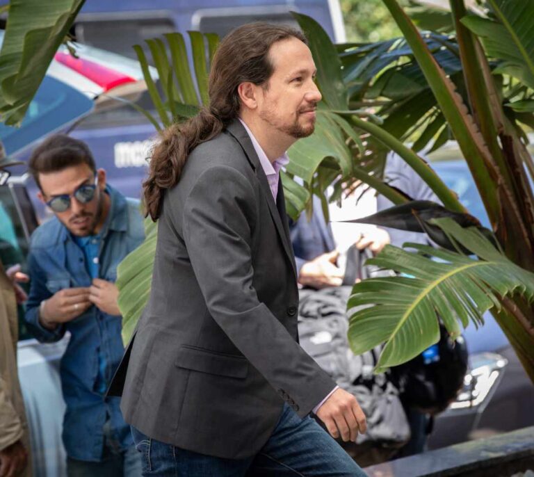 Iglesias rebaja ahora las condiciones para una coalición: "Los ministerios son lo de menos"