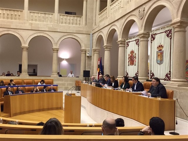 Pleno del Parlamento de La Rioja.