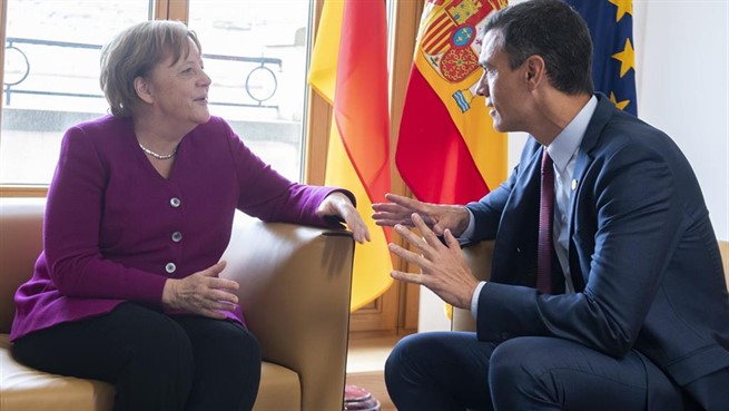 Pedro Sánchez, en su reunión con Angela Merkel.