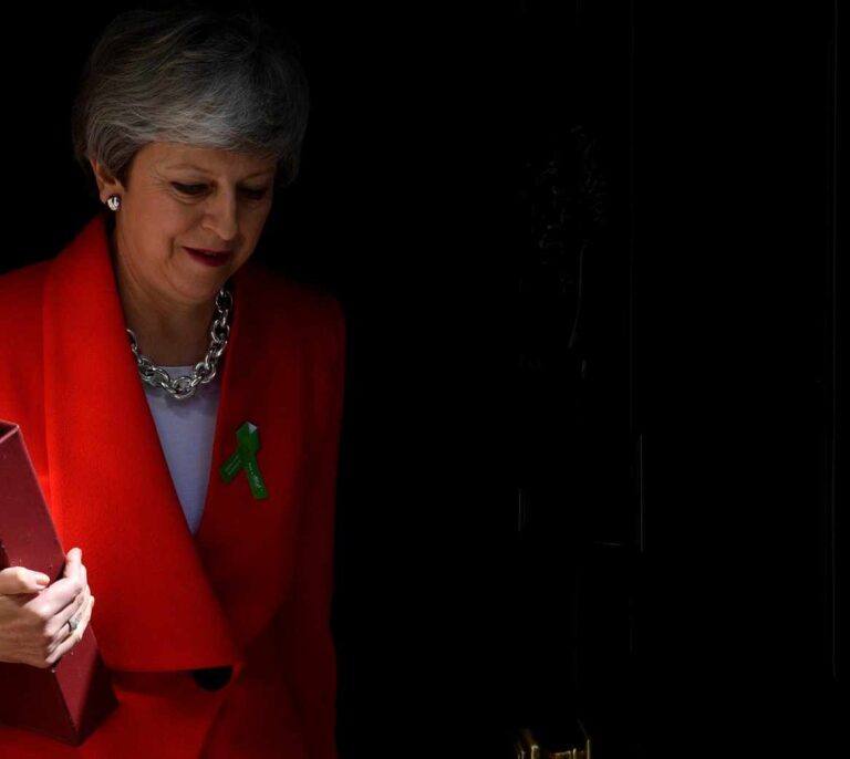 Theresa May, la primera ministra que el Brexit se llevó