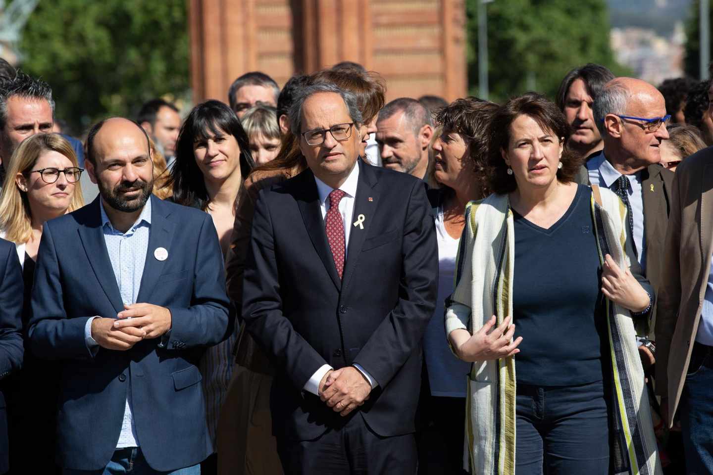 Torra alega ante el juez que la orden de retirar los lazos era imprecisa