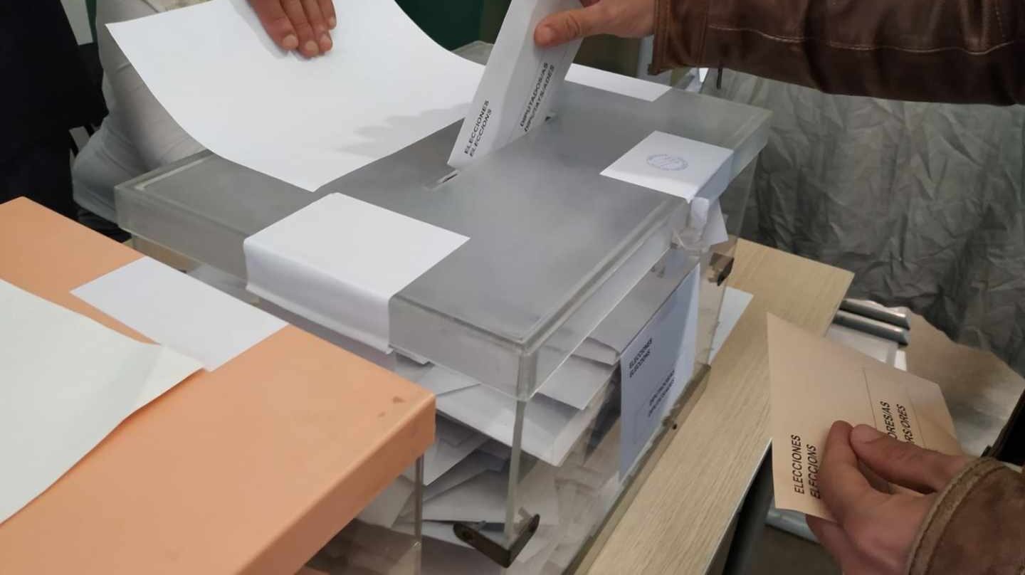 Urnas en las pasadas elecciones generales.