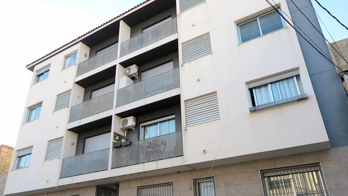 Cajamar pone a la venta 1.175 viviendas por menos de 65.000 euros.