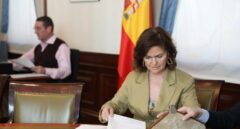 Los "bandazos" con el Open Arms a los que deberá responder Calvo en el Congreso
