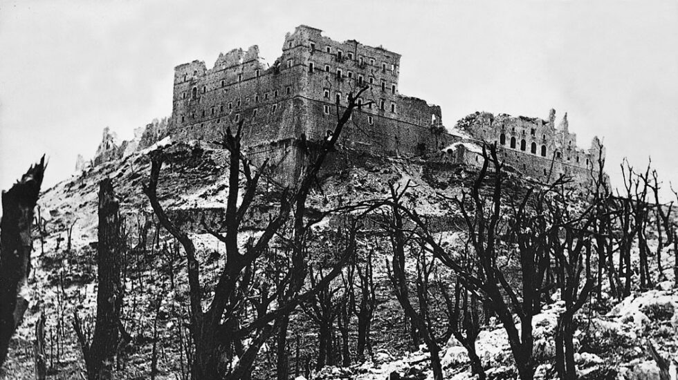 Restos de la Abadía de Montecassino tras el bombardeo al que fue sometida el 15 de febrero de 1944.