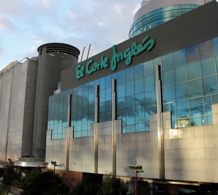 El Corte Inglés vende los centros de Los Arcos y Bahía Sur a Castellana Properties