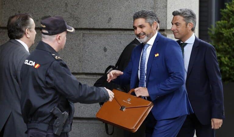 Juan José Cortés estalla contra Juanma Moreno por vetarle en el Congreso: "Ha sido una usurpación"