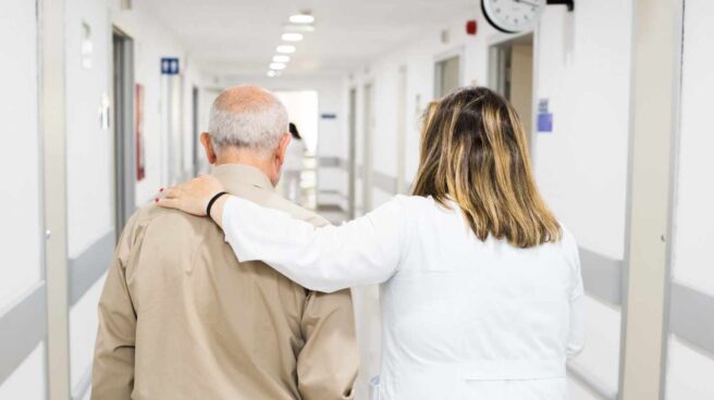 Morir con dolor: las tareas pendientes de España en cuidados paliativos