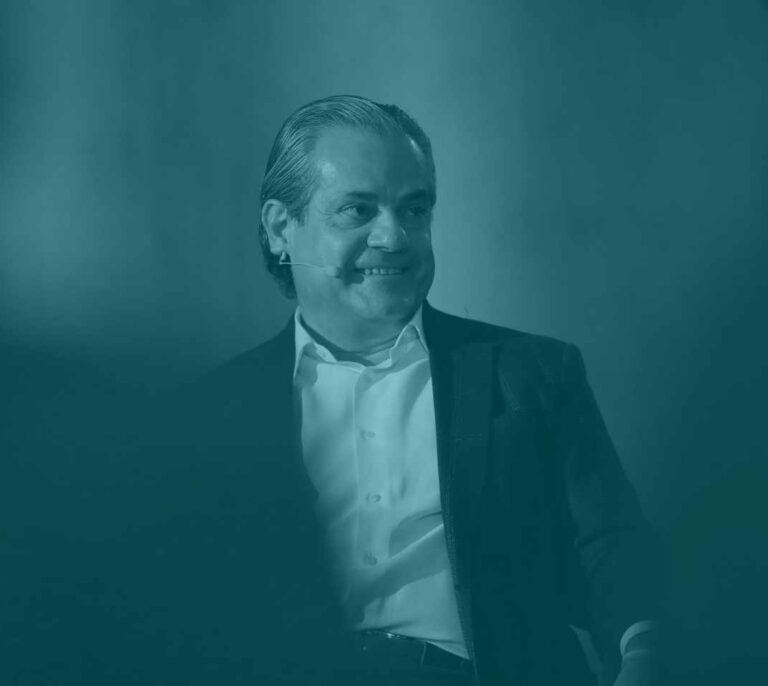 Un rico honrado entra en el Congreso