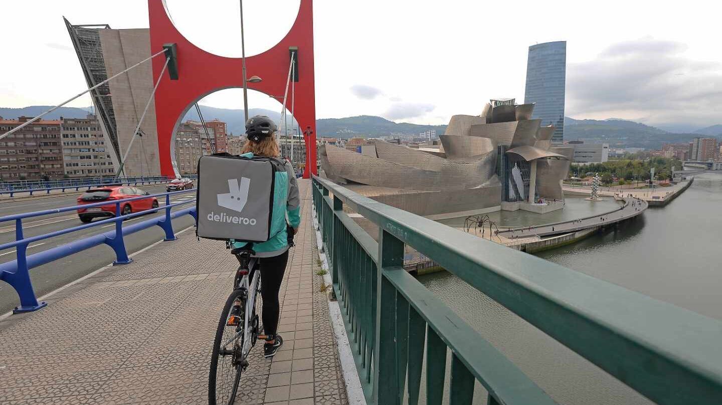 Repartidora de Deliveroo.