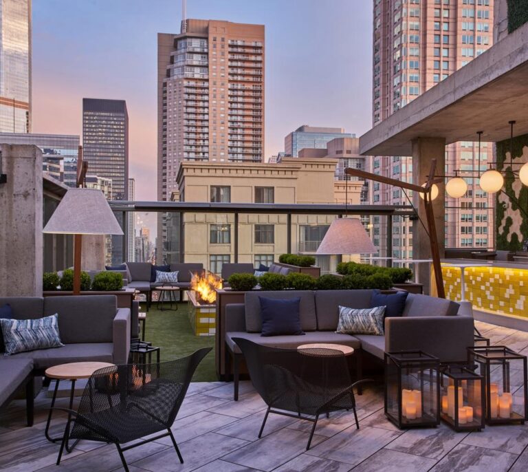 Amancio Ortega engorda sus inversiones en EEUU con la compra de un hotel en Chicago