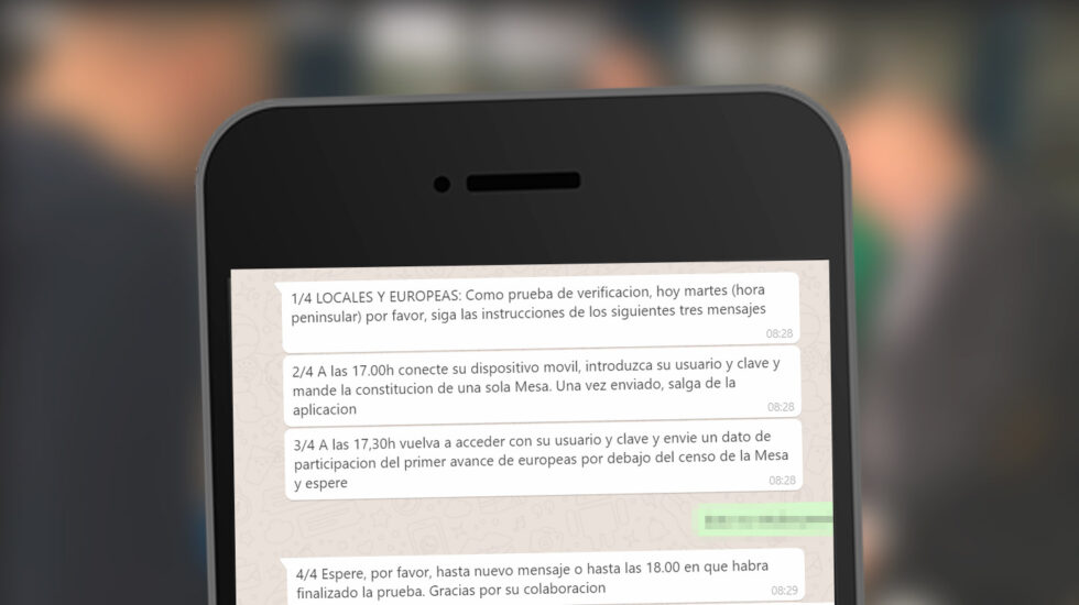 Mensajes enviados por Scytl a los representantes de la Administración con las instrucciones para el ensayo convocado de urgencia para este martes.