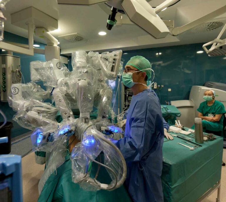López-Collazo, director científico de La Paz: el cáncer será historia en 20 años