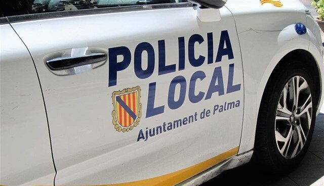 Vehículo de la Policía Local de Palma.