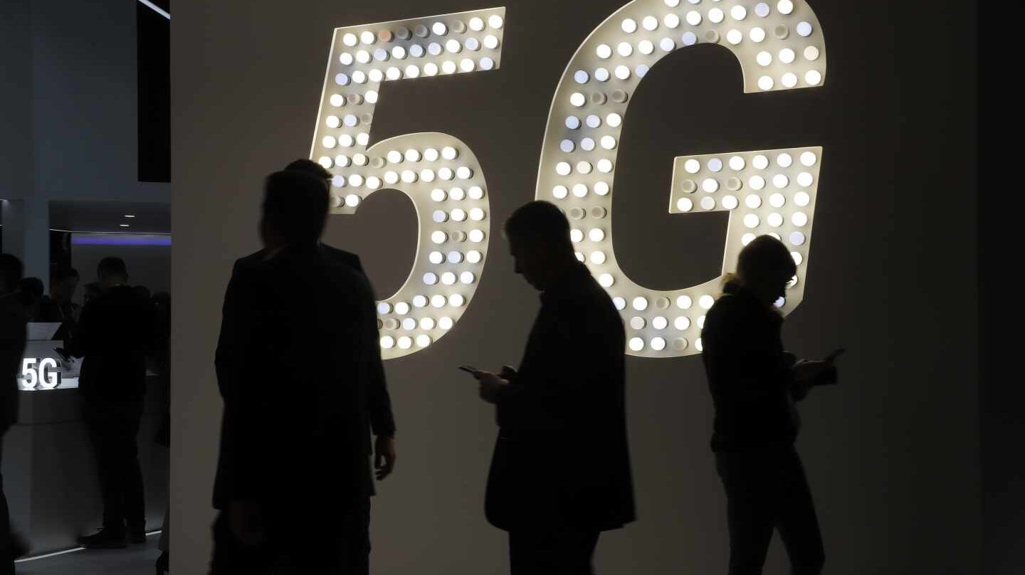 Una imagen de una pantalla anunciando el 5G en el Mobile World Congress