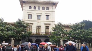 Un centenar de personas se concentra por la libertad de 'Josu Ternera' en su pueblo natal