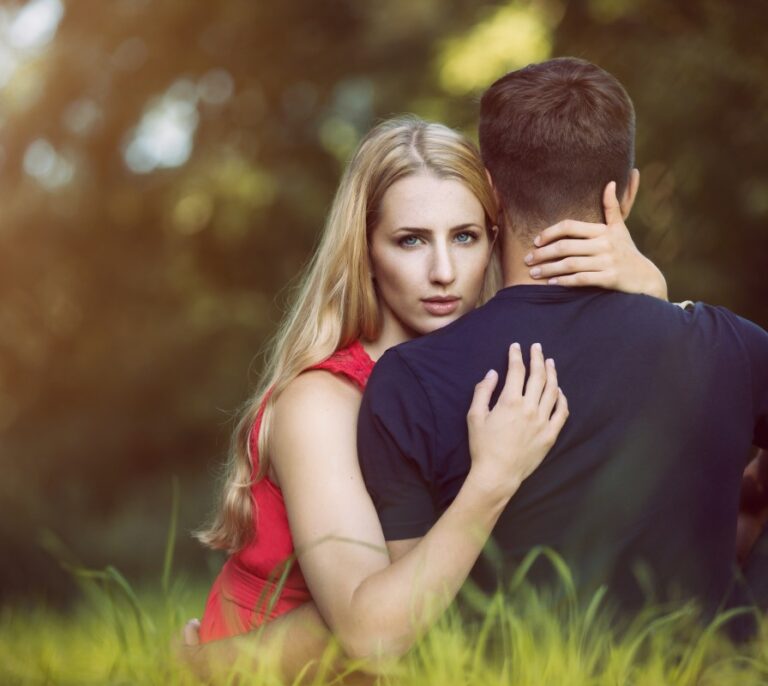 ¿Son las personas infieles más felices sexualmente?