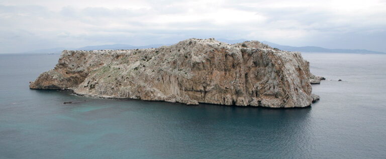 Ocho inmigrantes naufragan en Perejil y reabren el conflicto entre España y Marruecos