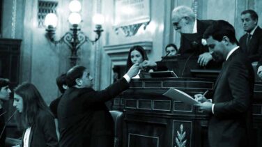 Mambo en el Congreso con Sánchez tocando los bongos