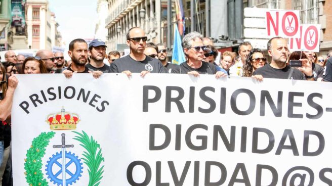 Cabecera de la manifestación secundada este martes por funcionarios de Prisiones en Madrid.