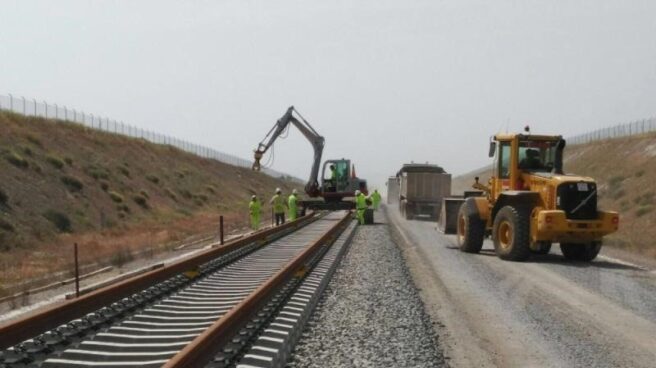 Obras de mantenimiento del AVE.