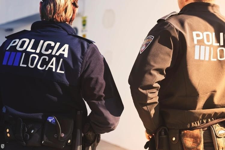 Detenido en Málaga tras subirse al tejado con una escopeta y amenazar con matar a alguien