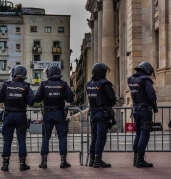El Gobierno compara en un informe oficial la sede de la Policía [...]