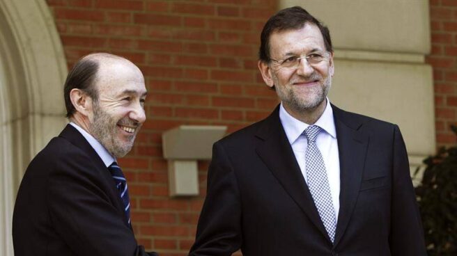 rajoy-rubalcaba-moncloa Rajoy y Rubalcaba en su primera reunión en Moncloa en febrero de 2012
