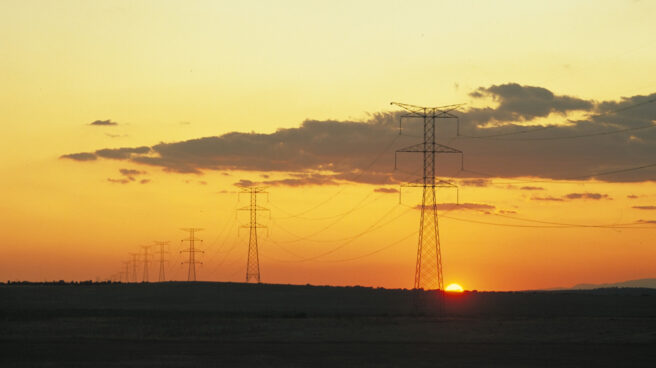 Tendidos de Red Eléctrica de España.