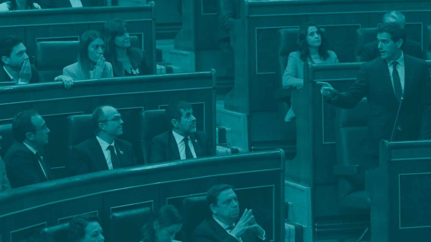 Albert Rivera se dirige a Jordi Sánchez, Jordi Turull y Josep Rull.