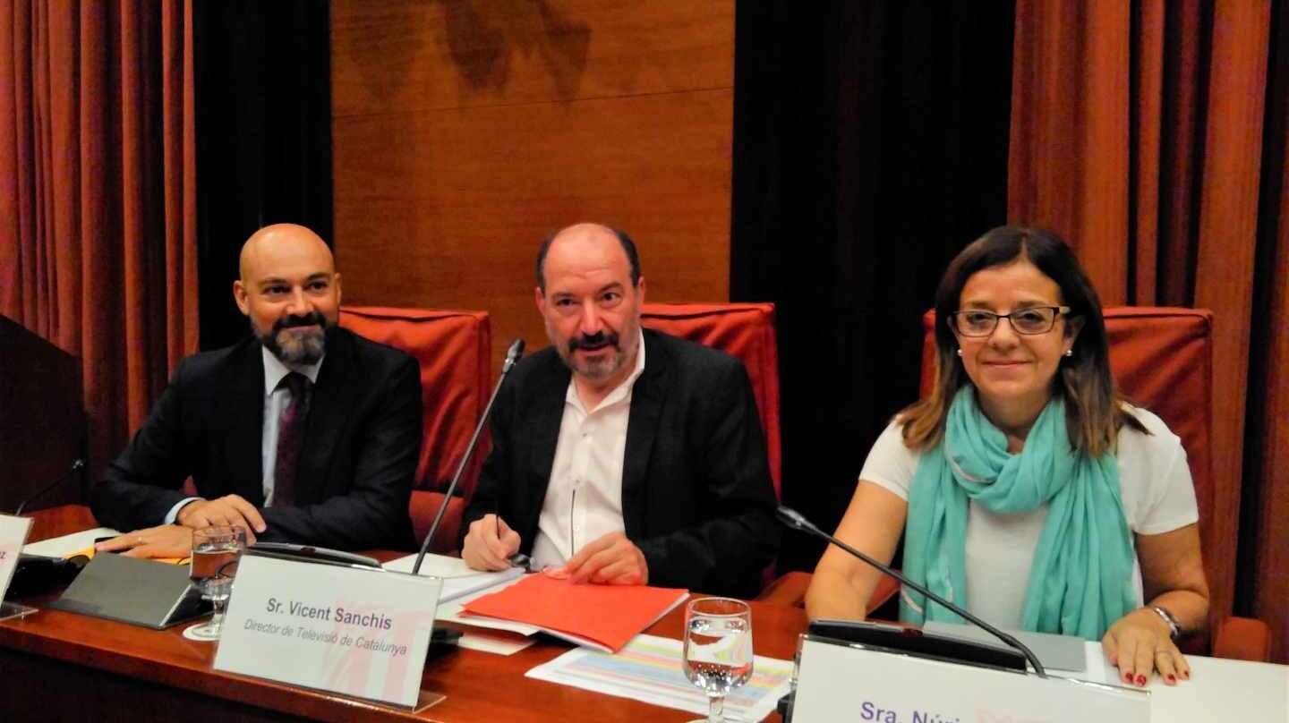 Saül Gordillo, junto a Vicent Sanchis y Nuria Llorach.