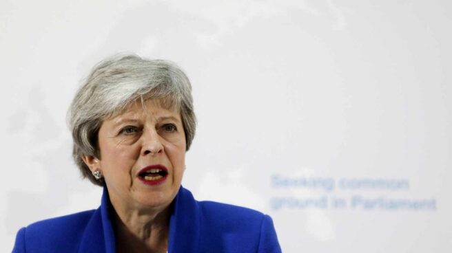 May abre la puerta a un segundo referéndum para aprobar el plan del Brexit