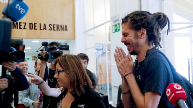 Alberto Rodríguez, secretarío de organización de Podemos, a su llegada al Consejo Ciudadano.