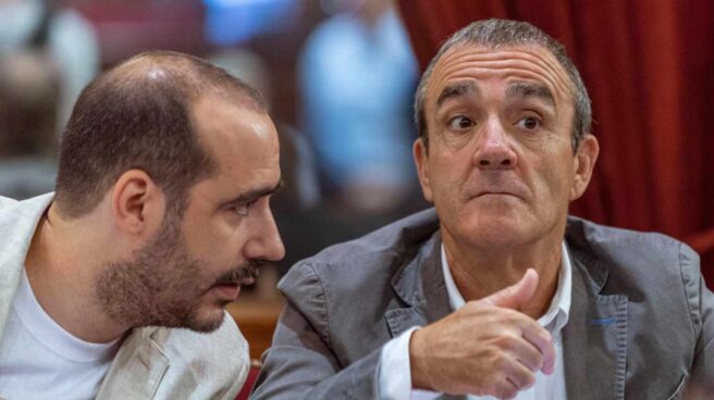 El juez en excedencia Juan Pedro Yllanes (d), número uno de Podemos en Baleares. El juez en excedencia Juan Pedro Yllanes (d), número uno de Podemos en Baleares.